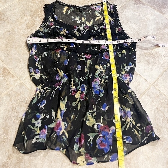 🆕 Express floral peplum sheer scoop neck cami tank top black purple small - Picture 3 of 6